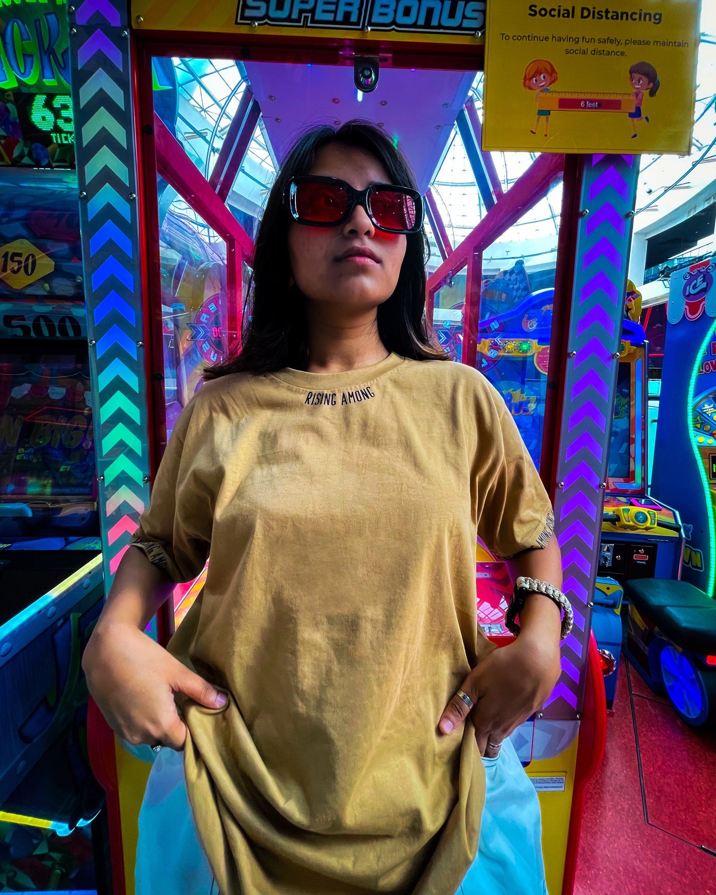 NECKLACE TEE - KHAKI - UNISEX