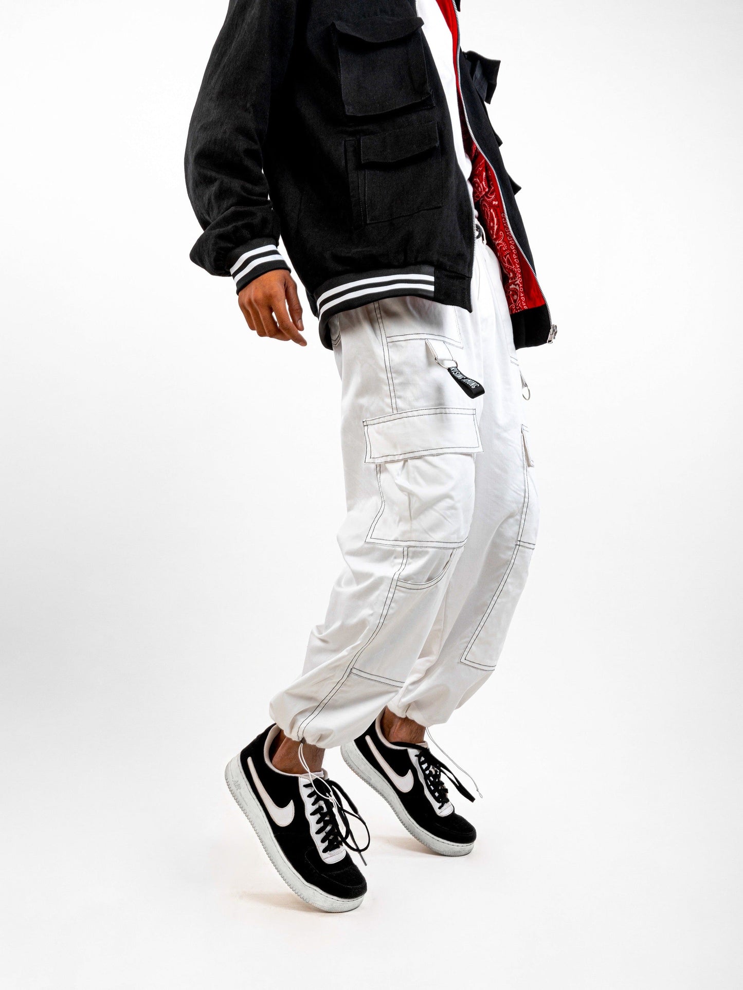 OUTLINE PANTS