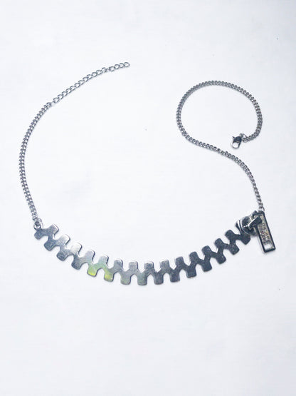 ZIP IT NECKLACE - SILVER